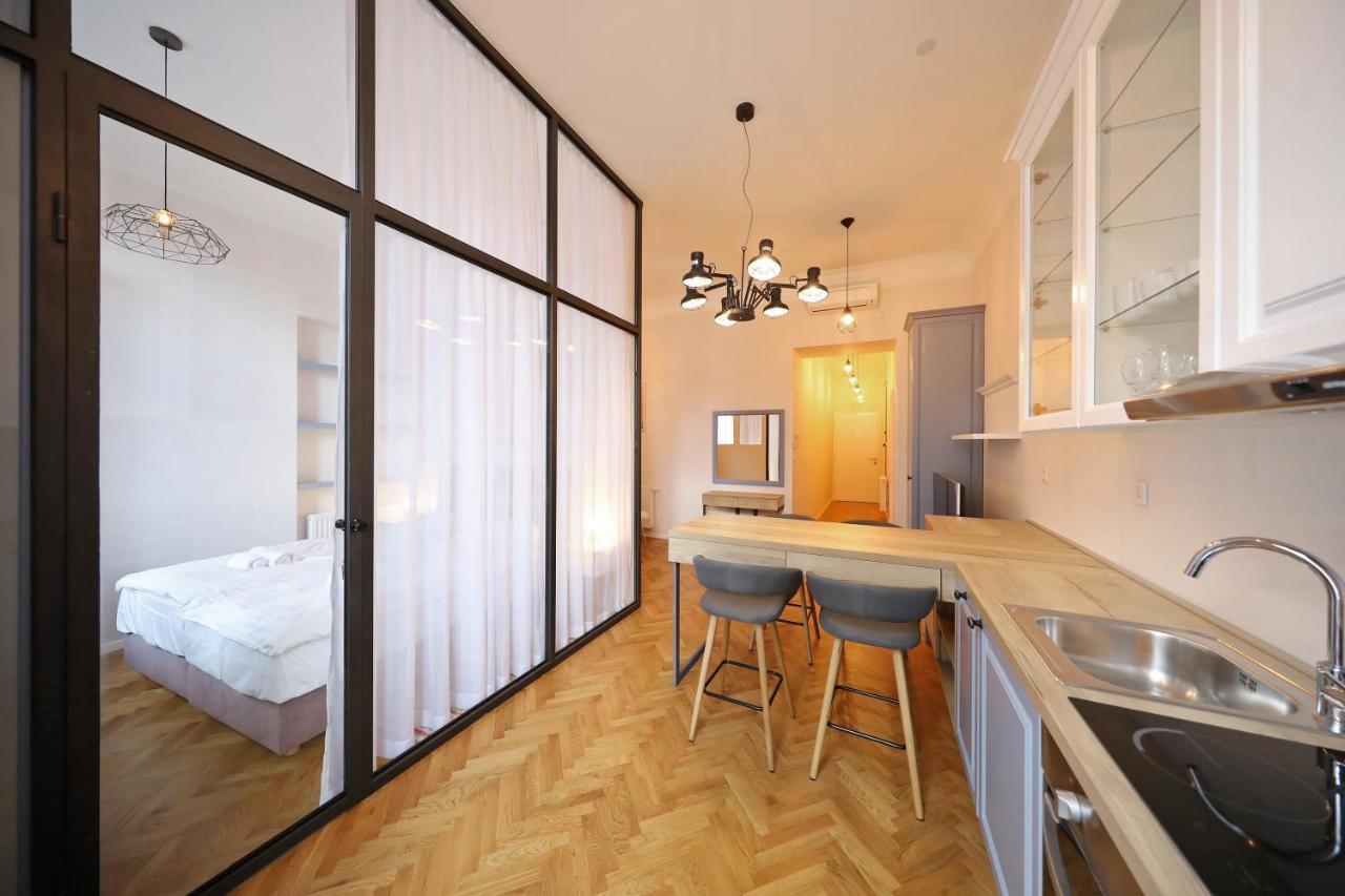 Swanky Central Apartments Zagreb Luaran gambar