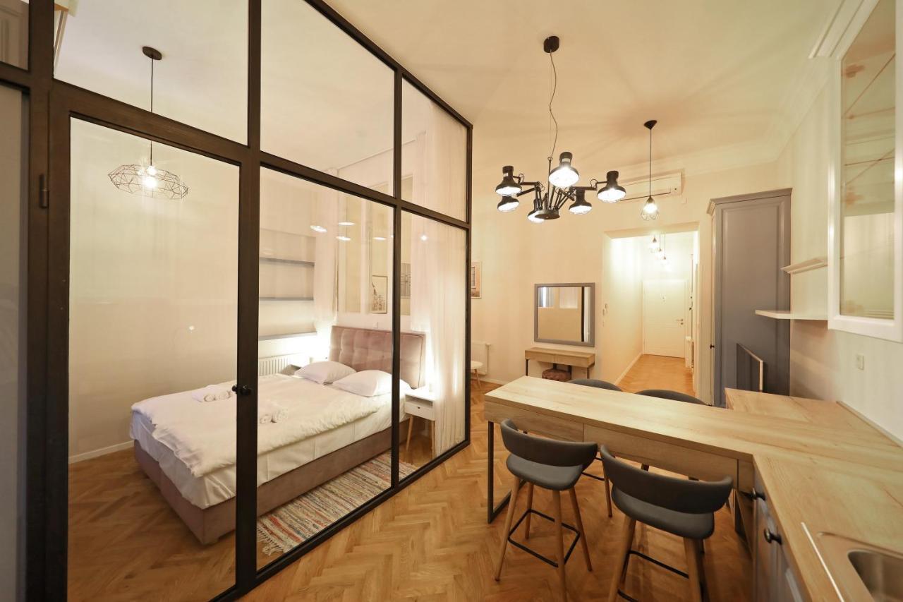 Swanky Central Apartments Zagreb Luaran gambar