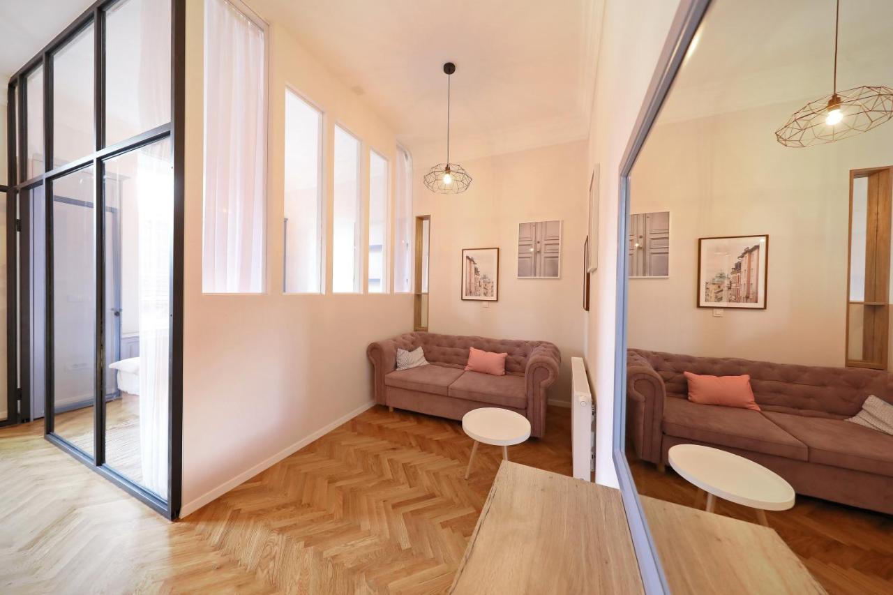 Swanky Central Apartments Zagreb Luaran gambar