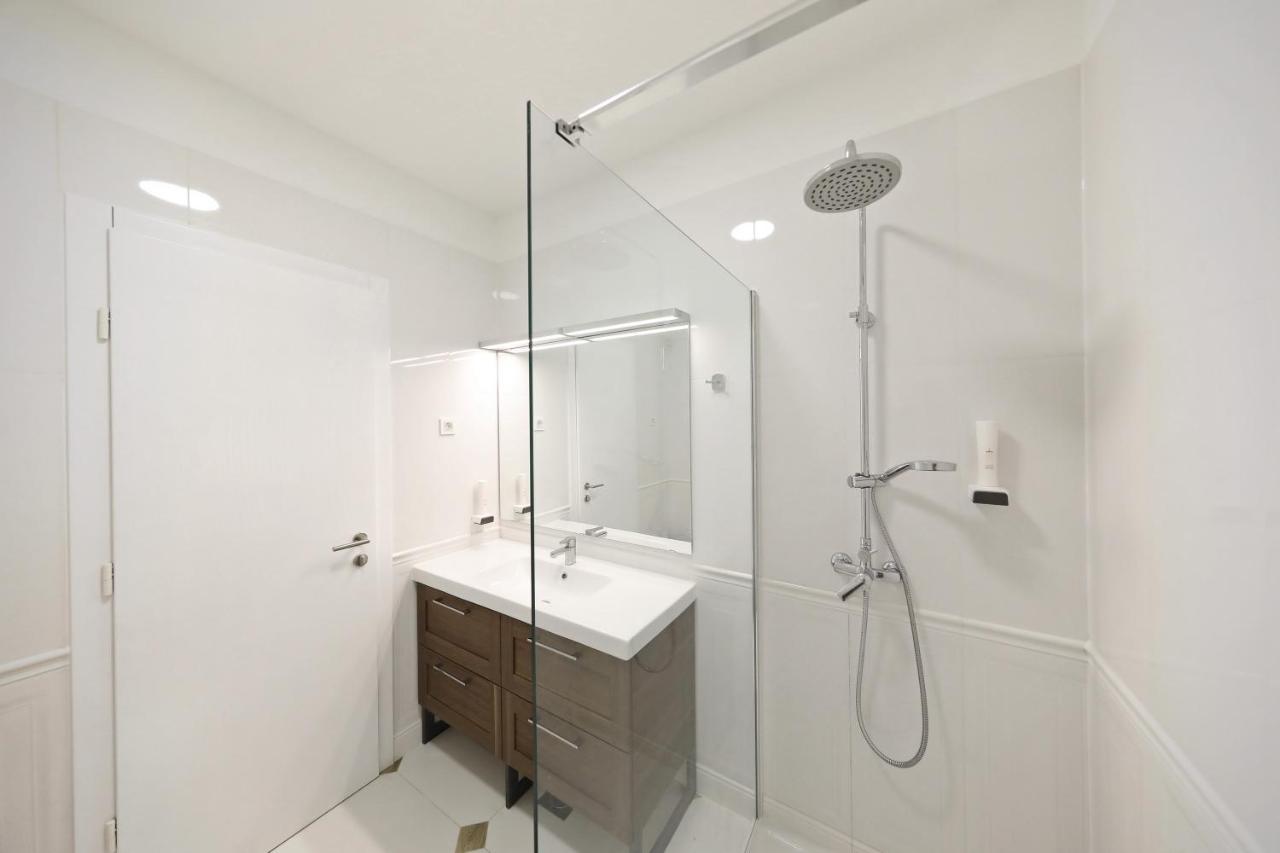 Swanky Central Apartments Zagreb Luaran gambar