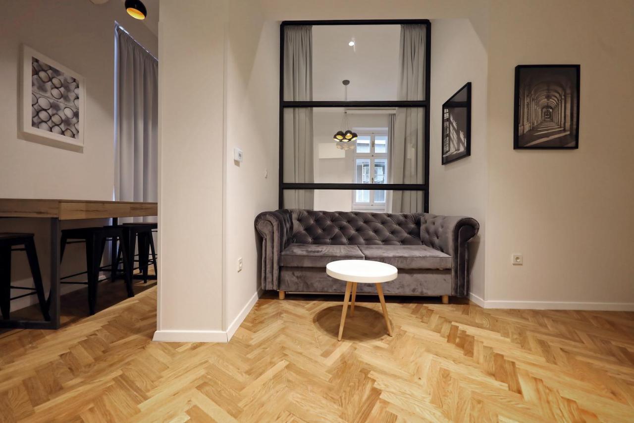 Swanky Central Apartments Zagreb Luaran gambar